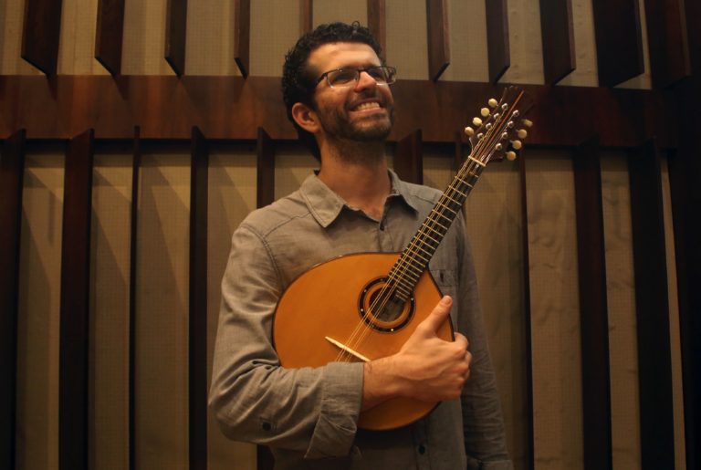 Daniel Migliavacca na sala Baden Powell