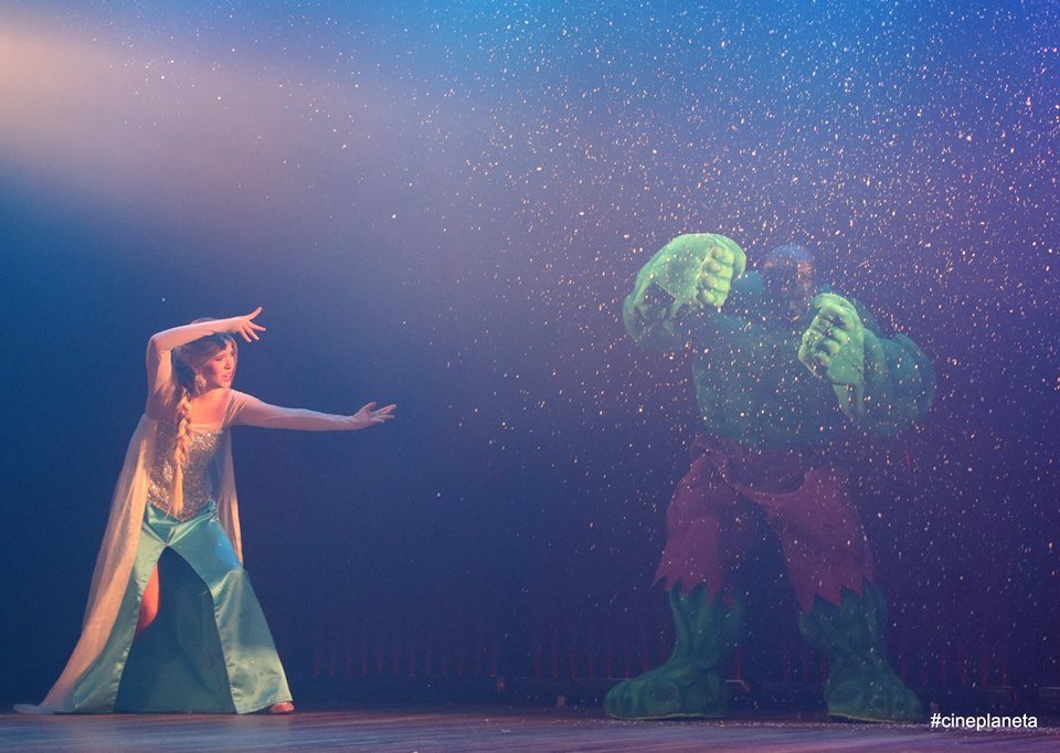 Princesas e Vingadores no Teatro Henriqueta Brieba