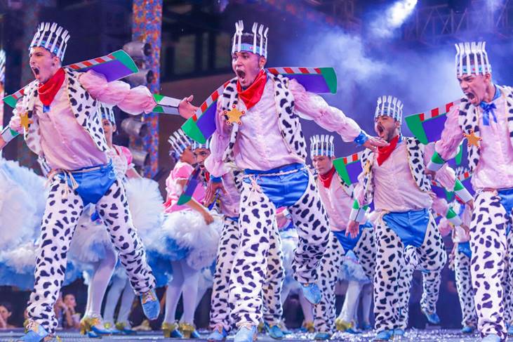 Toy Story 4 - Quadrilha tematizada anima o São João da Thay