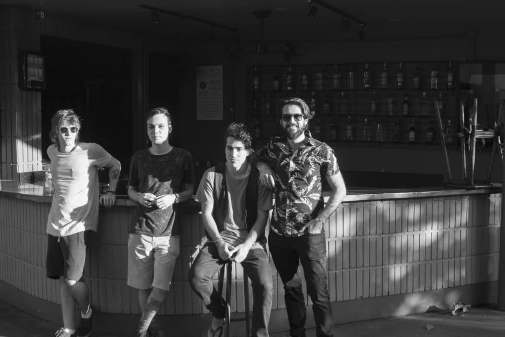 A PONTE fara 2 shows no solar de botafogo nos dias 20 e 21/11 com Barbara Mendes, Carlos Sales, Fuzzcas e Bento Veiga e a Velha Raiz