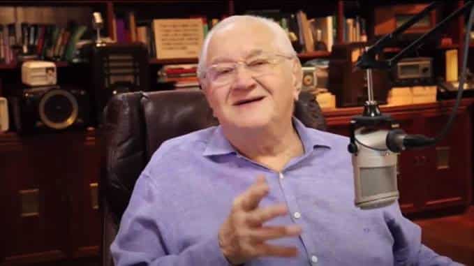 Boris&nbsp;Casoy fica indignado com aumento do salário do prefeito e expressa