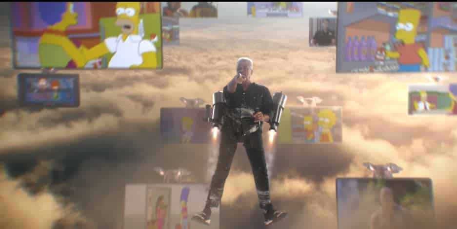 Lulu Santos estrela campanha dos canais STAR, com releitura de música icônica