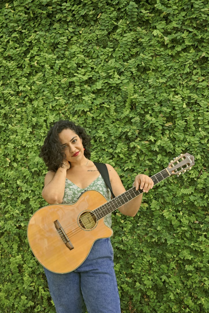 Tesania estrela Peruana no Show de Talentos Cineplaneta dia 2409