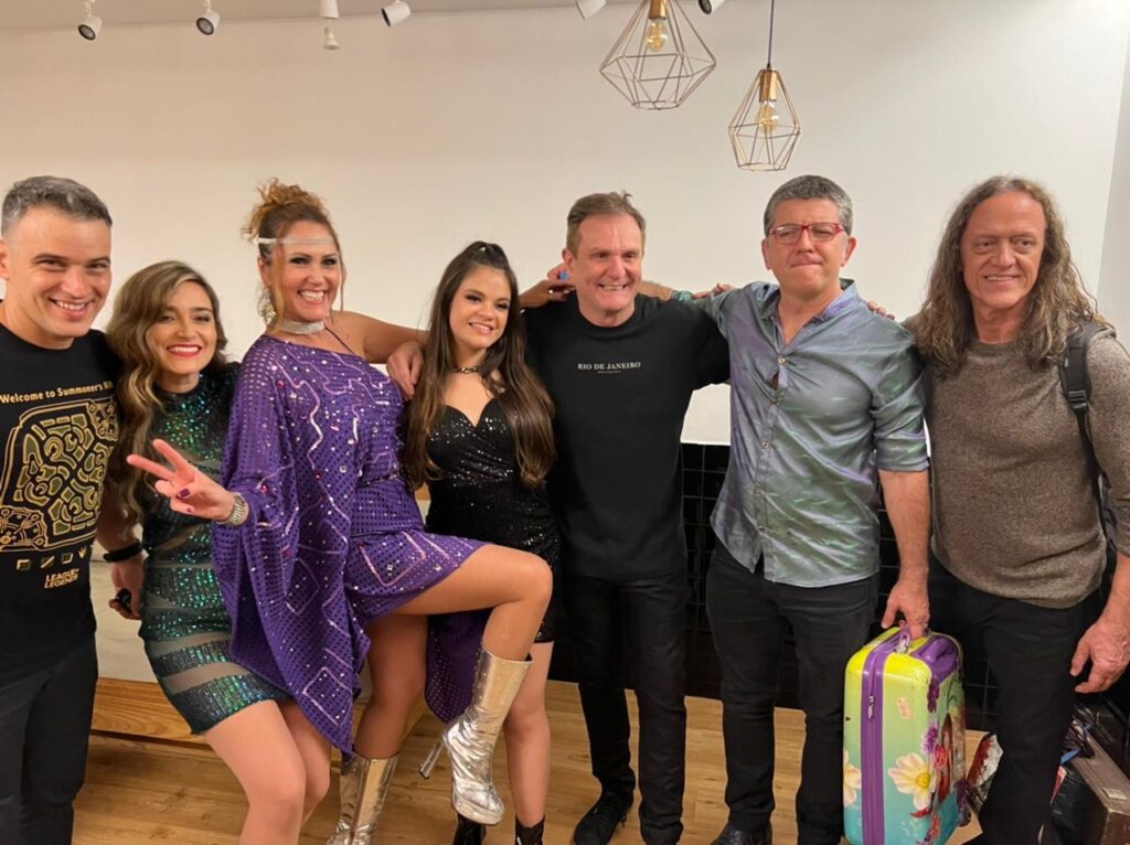 Reveillon Celebrare - July Granato, bateria da Beija-Flor e Banda Celebrare
