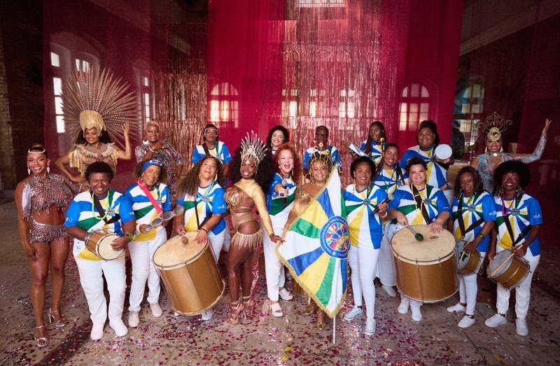 primeira escola de samba feminina do Brasil e do mundo