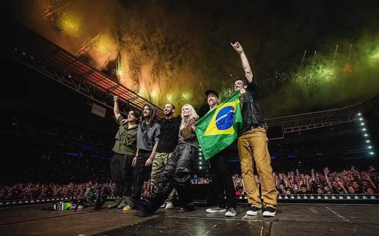 Linkin Park explode em streams após passagem pelo Brasil
