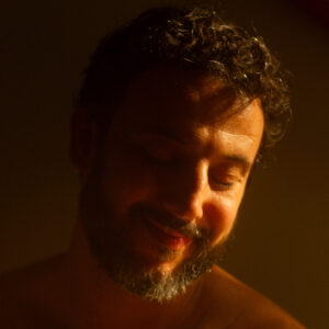 Pedro Mann lança de Entre o Céu e o Pé no Chão