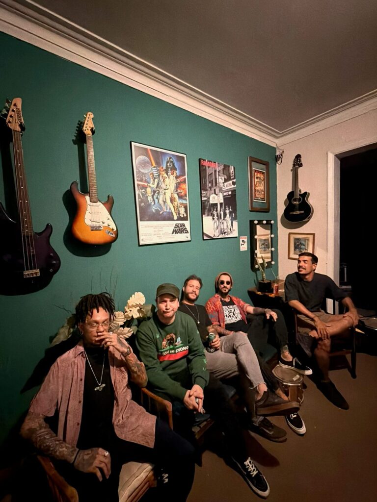 Celebra CBJR Show Inesquecível no Rio com Gravação ao Vivo e Homenagem a Charlie Brown Jr