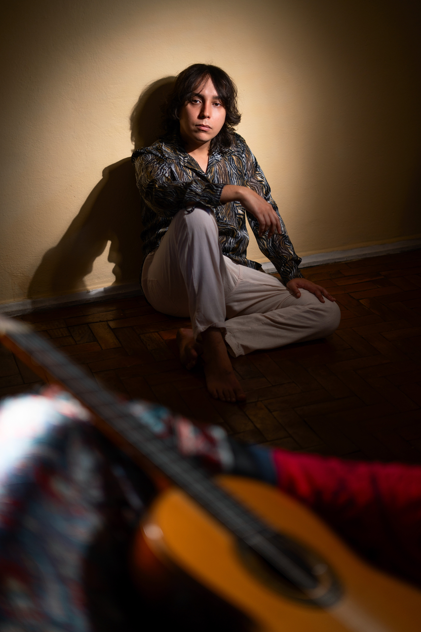 Khalil Magno Lança ‘Alualuô’ em Show Imperdível no SESC Pompeia