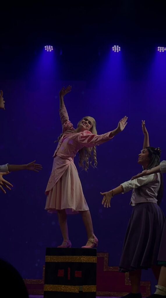 Rafa Almeida Brilhando nos Palcos do Teatro Musical e Conquistando Prêmios