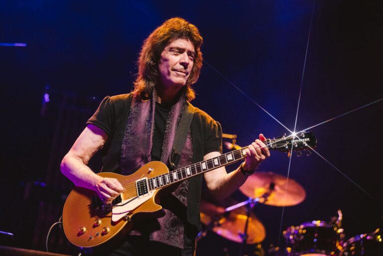 Steve Hackett e Genetics no Brasil: A Lenda do Genesis Retorna em 2026!