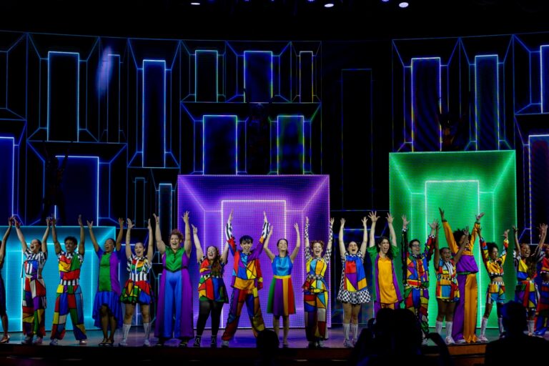 Fala Sério, Mãe! O Musical com Thalita Rebouças Chega ao Roxy Rio para Emocionar e Divertir!