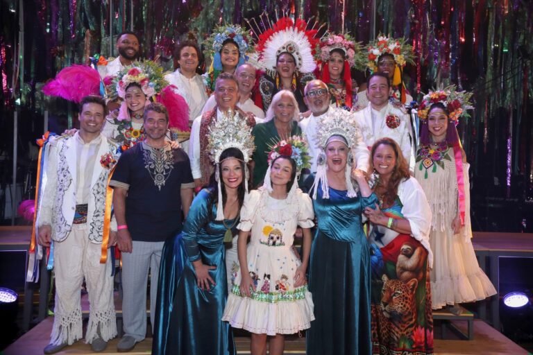Fafá de Belém, o Musical Uma Celebração Vibrante de 50 Anos de Carreira e Brasilidade