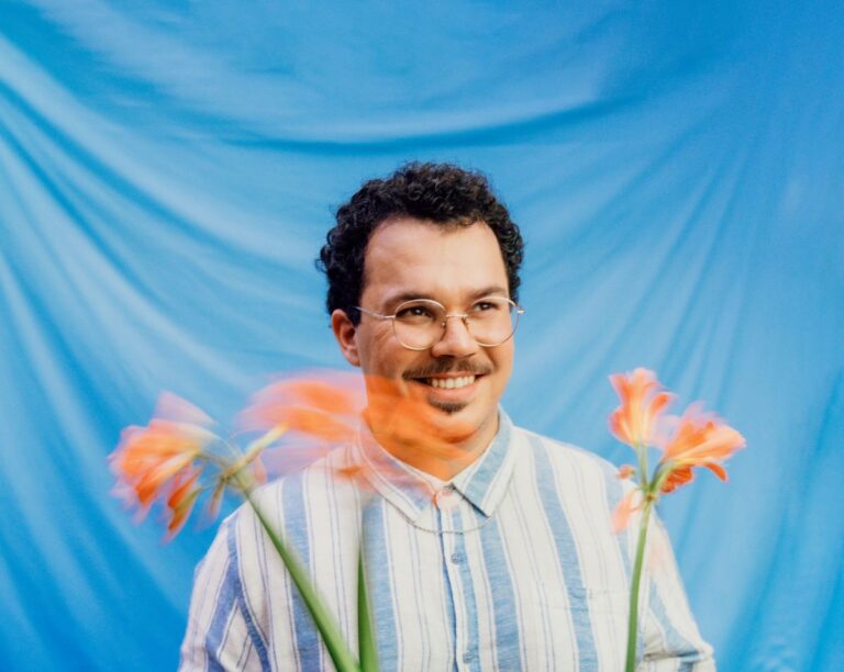 Giuliano Eriston lança “Politonia”, um álbum que celebra diversidade e emoção