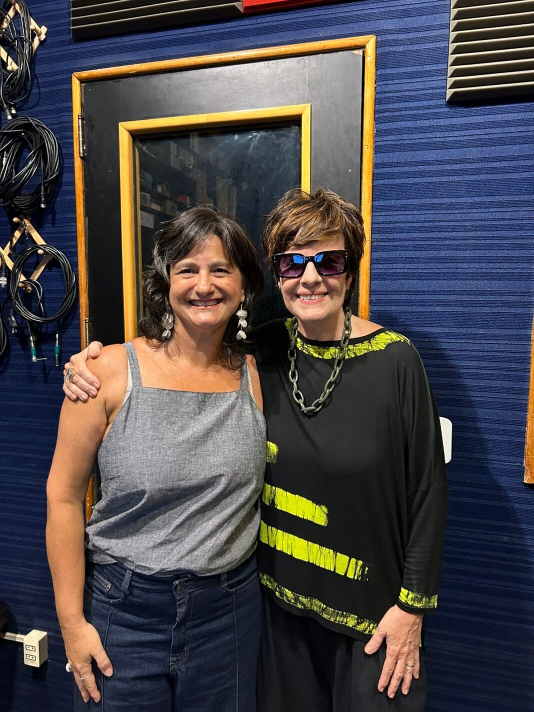 Tina Werneck lança o álbum Cheguei Tinindo