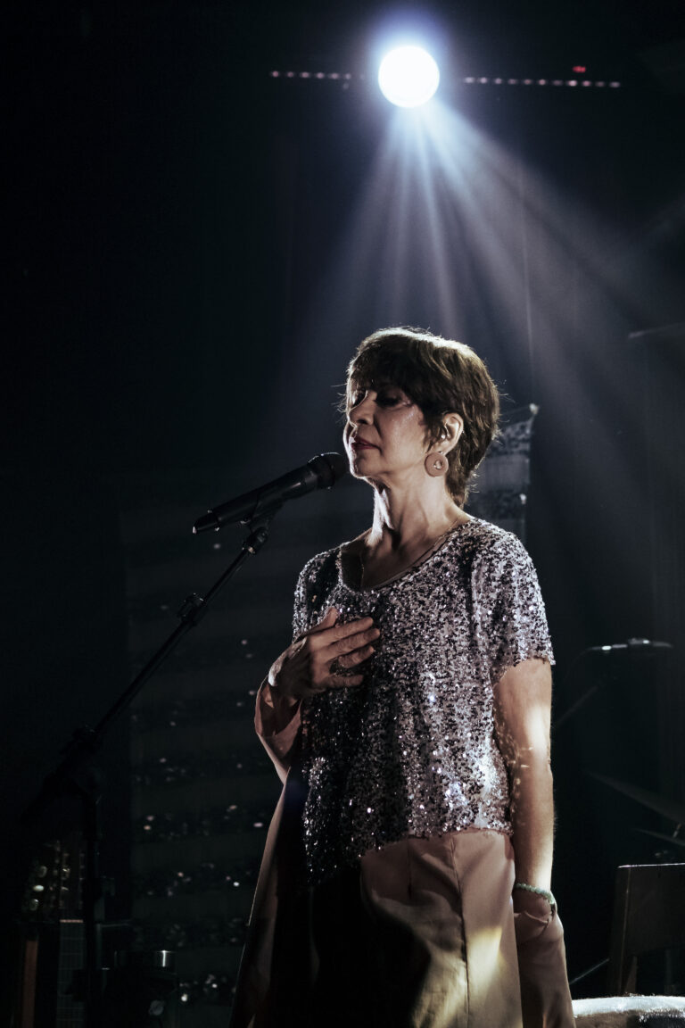 Uma noite de MPB e memória afetiva no CCSP: Sandra Pêra canta Gonzaguinha em 9 de outubro, às 20h, com participação de Amora Pêra.